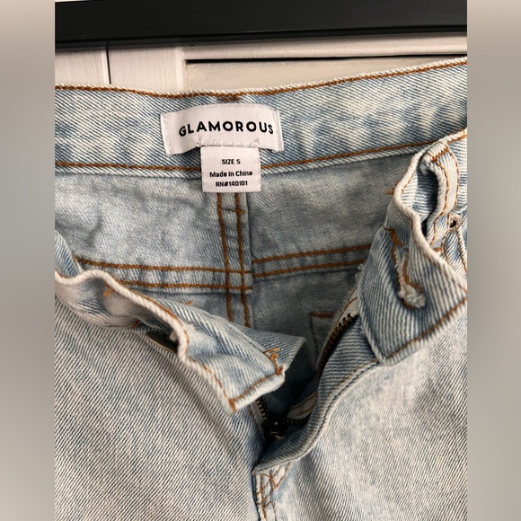 Woman's Glamorous Destroyed Jeans Size Small - Picture 2 of 6